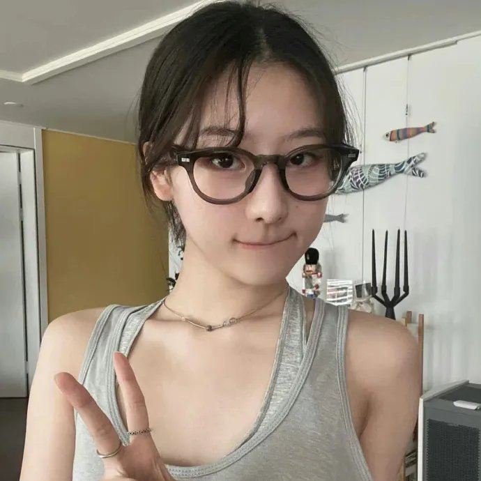 村支书金岚岚